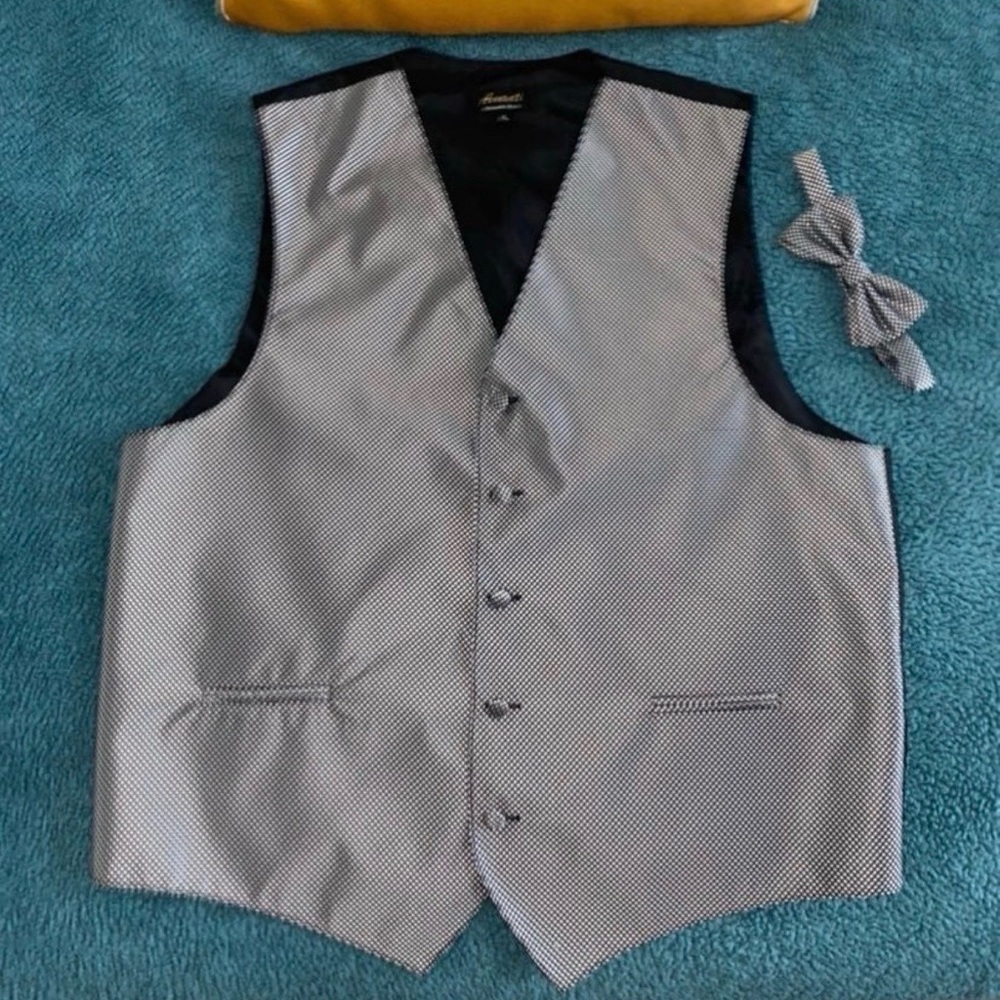 Men’s Vest & Bow Tie Set, Size XL, Adjustable